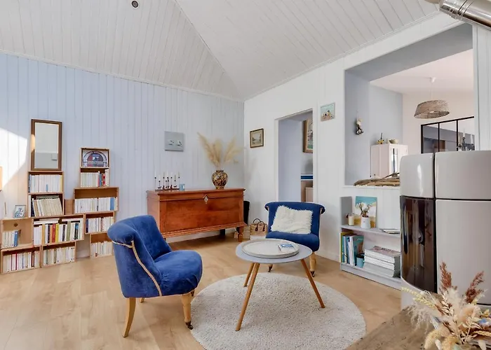 Piscine - 8 Personnes - D'olonne *