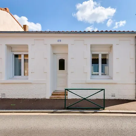 Piscine - 8 Personnes - D'olonne *