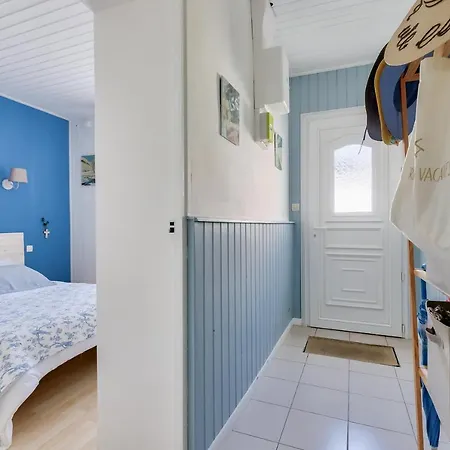 Piscine - 8 Personnes - D'olonne *