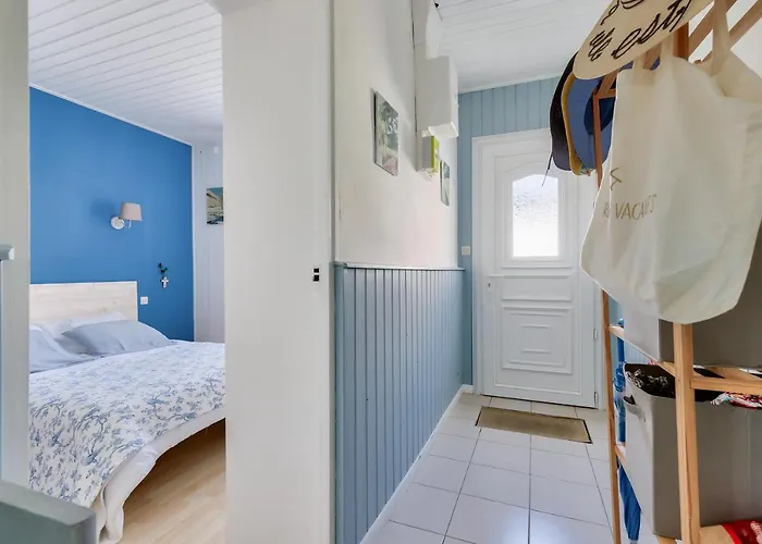 Piscine - 8 Personnes - D'olonne *